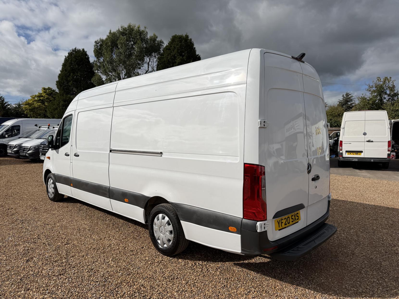 2020 Mercedes-Benz Sprinter 2.1 311 CDI Panel Van 5dr Diesel Manual RWD L3 H2 Euro 6 (114 ps) - Thumbnail 9