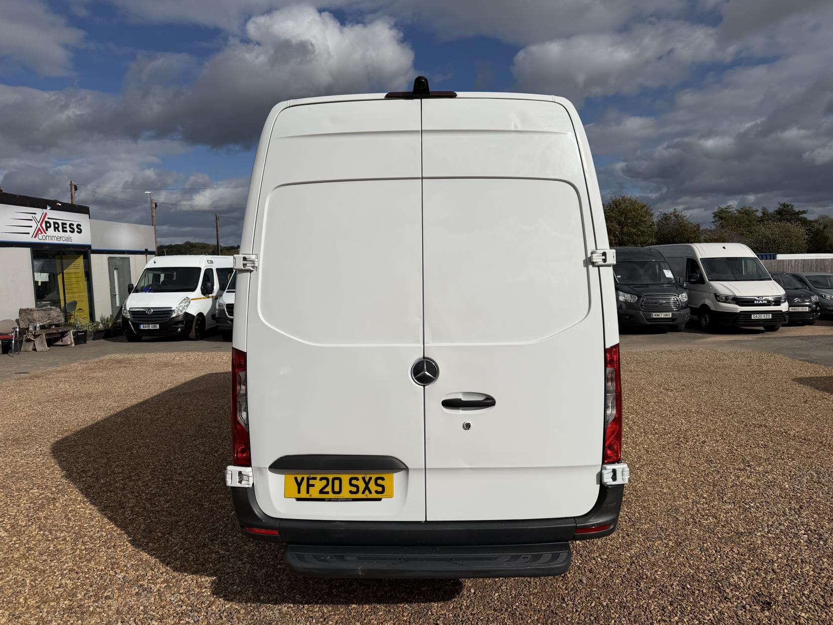 2020 Mercedes-Benz Sprinter 2.1 311 CDI Panel Van 5dr Diesel Manual RWD L3 H2 Euro 6 (114 ps) - Thumbnail 10