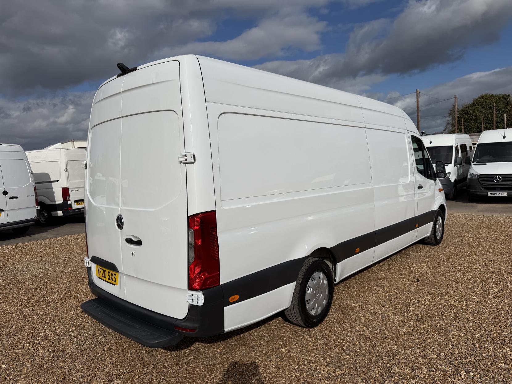 2020 Mercedes-Benz Sprinter 2.1 311 CDI Panel Van 5dr Diesel Manual RWD L3 H2 Euro 6 (114 ps) - Thumbnail 11