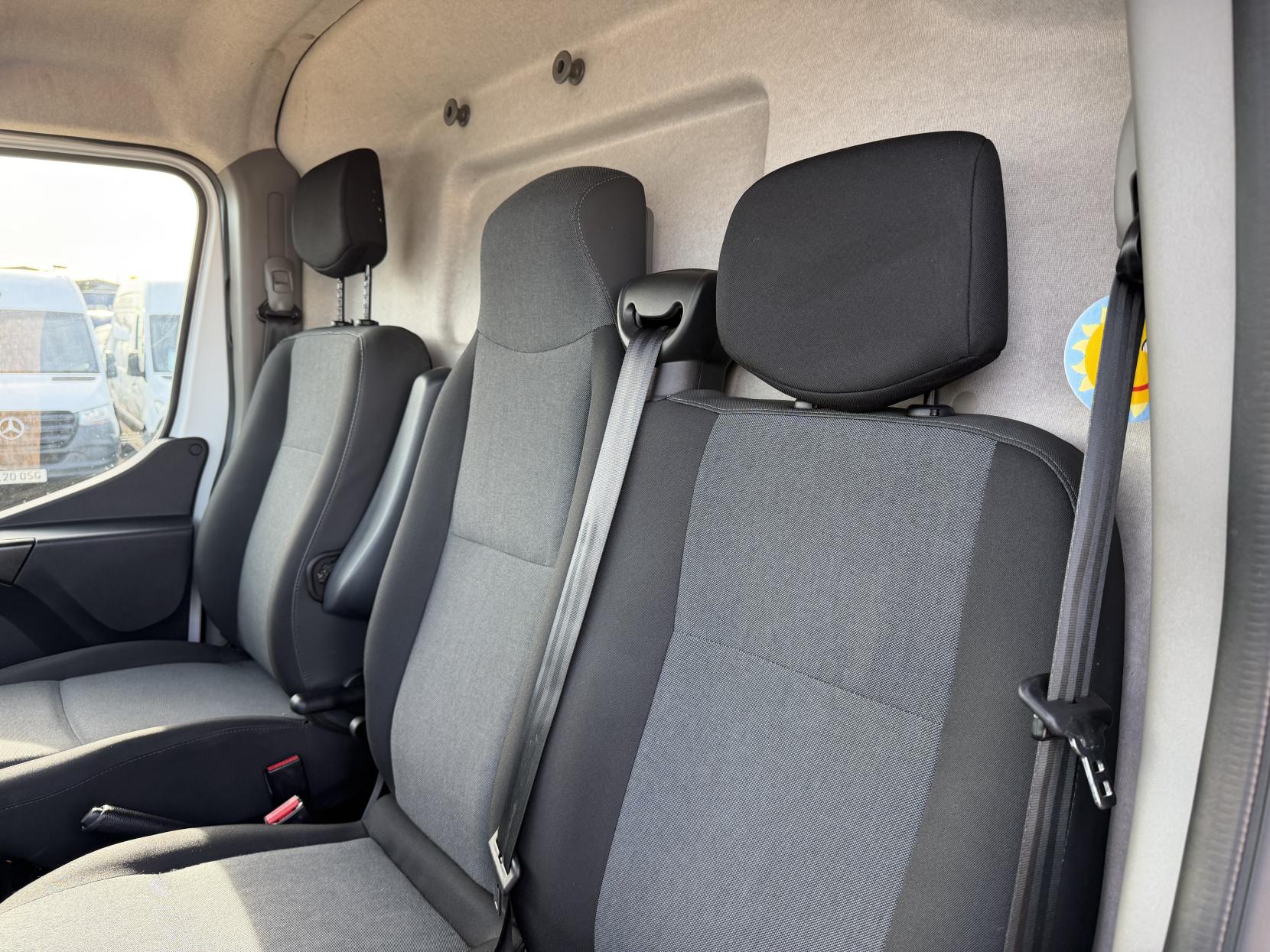 2023 Nissan Interstar 2.3 dCi 35 Acenta Panel Van 4dr Diesel Auto FWD L1 Euro 6 (s/s) (150 ps) - Thumbnail 30