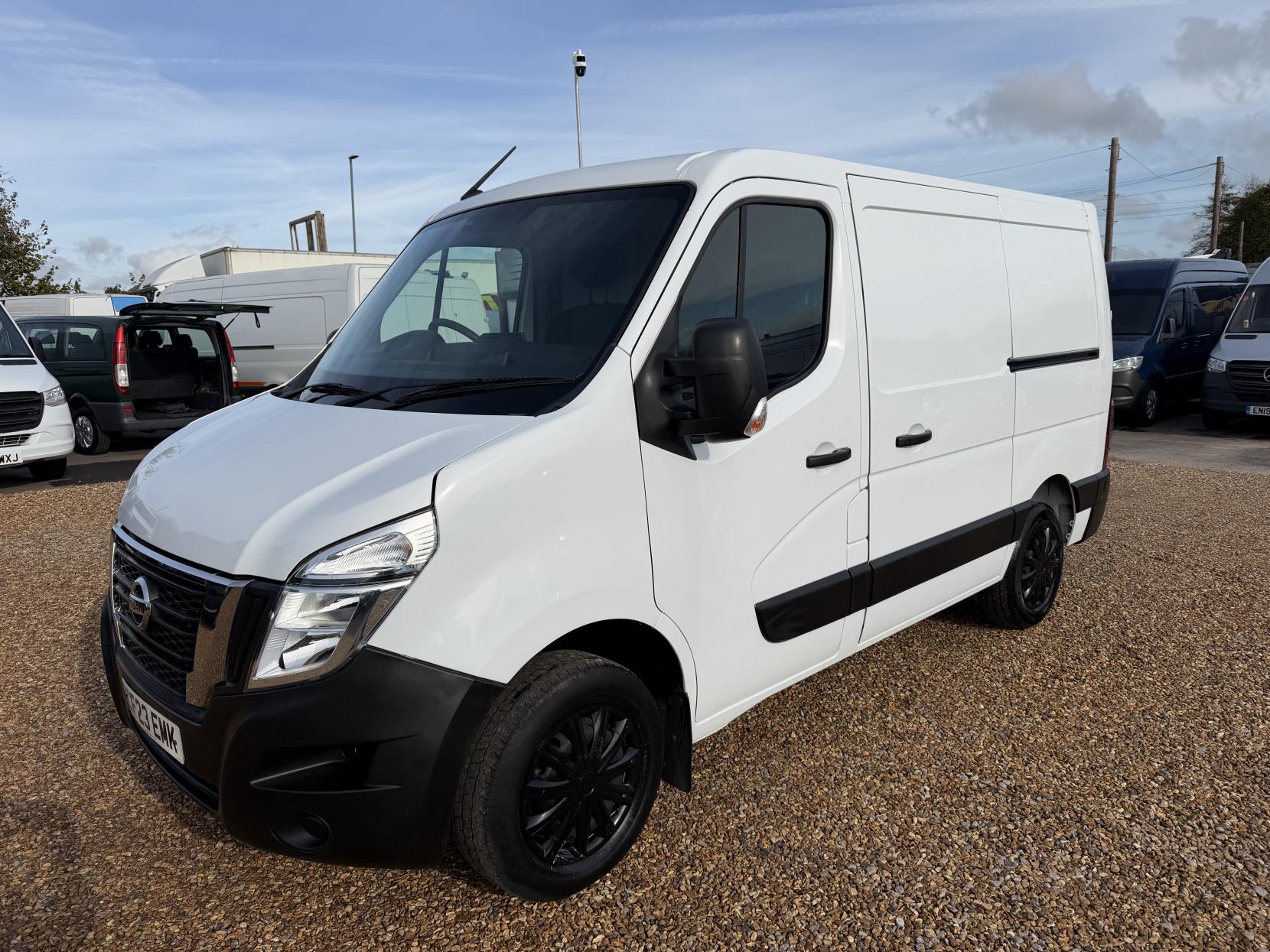 2023 Nissan Interstar 2.3 dCi 35 Acenta Panel Van 4dr Diesel Auto FWD L1 Euro 6 (s/s) (150 ps) - Thumbnail 7
