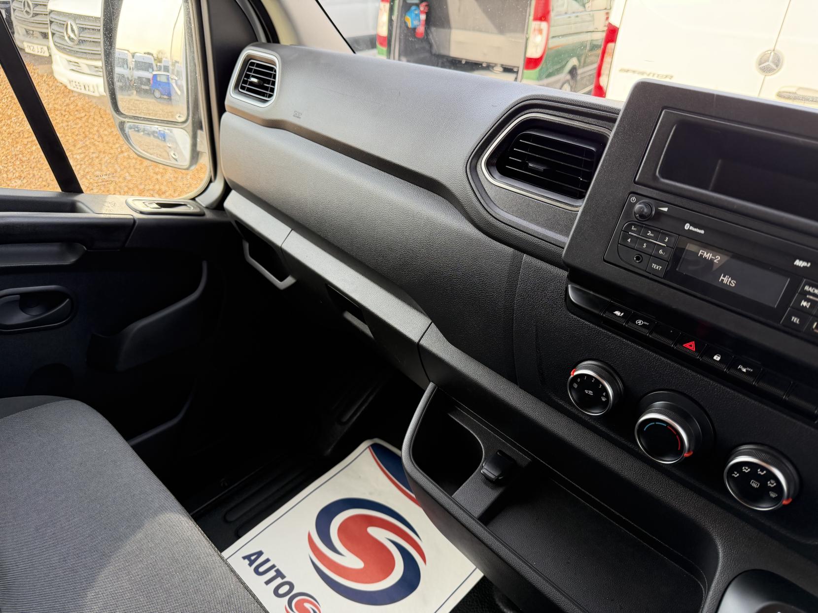 2023 Nissan Interstar 2.3 dCi 35 Acenta Panel Van 4dr Diesel Auto FWD L1 Euro 6 (s/s) (150 ps) - Thumbnail 28