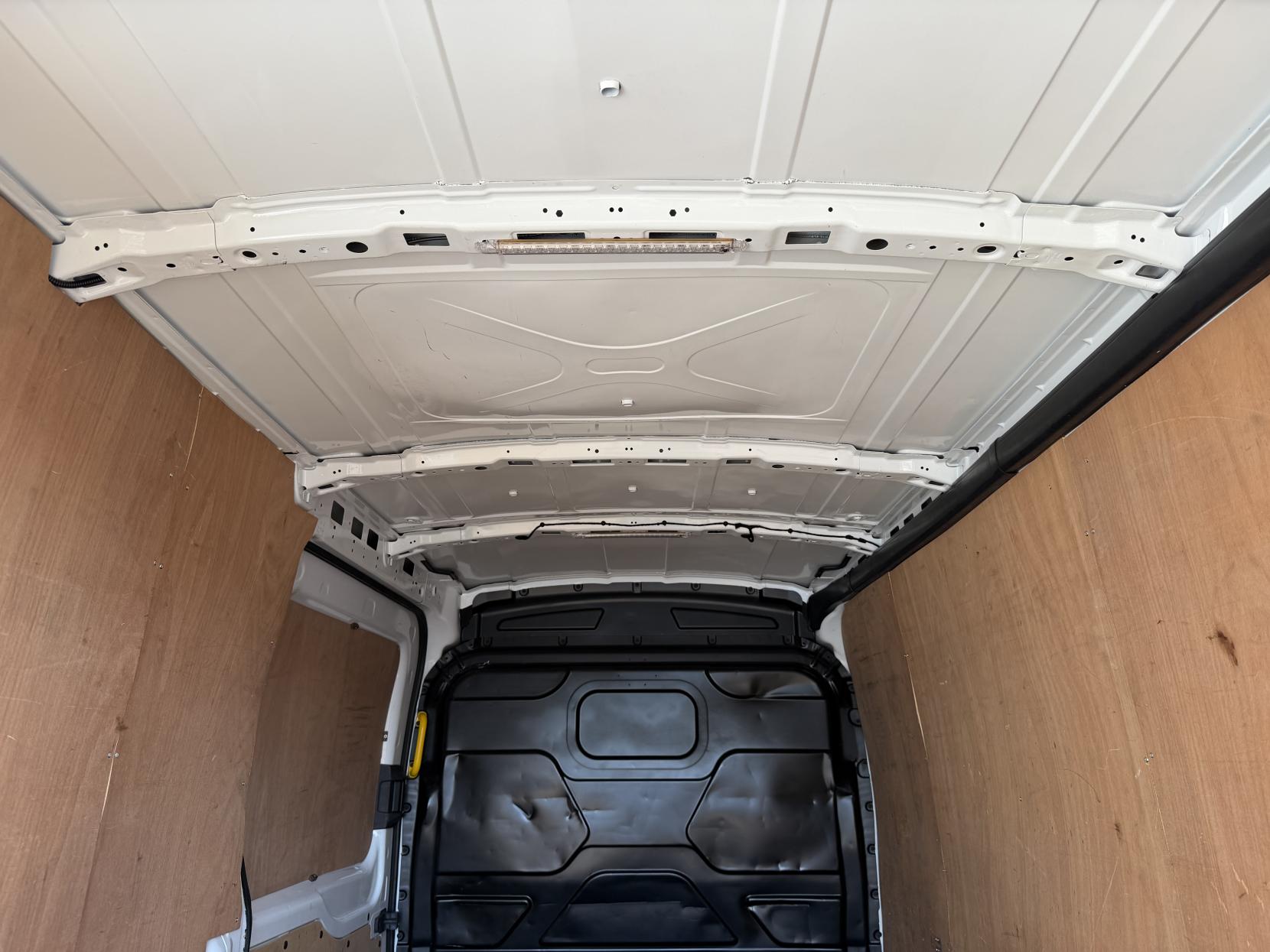 2017 Ford Transit 2.2 TDCi 350 Panel Van 5dr Diesel Manual RWD L3 H2 Euro 5 (125 ps) - Thumbnail 40