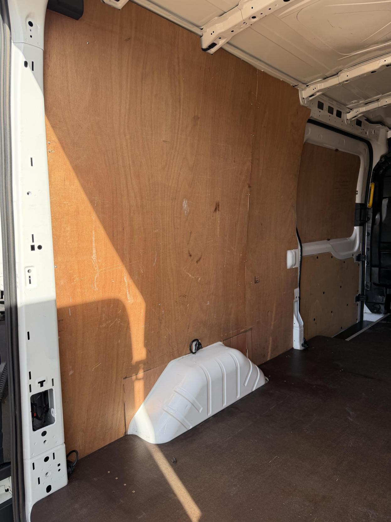 2017 Ford Transit 2.2 TDCi 350 Panel Van 5dr Diesel Manual RWD L3 H2 Euro 5 (125 ps) - Thumbnail 39