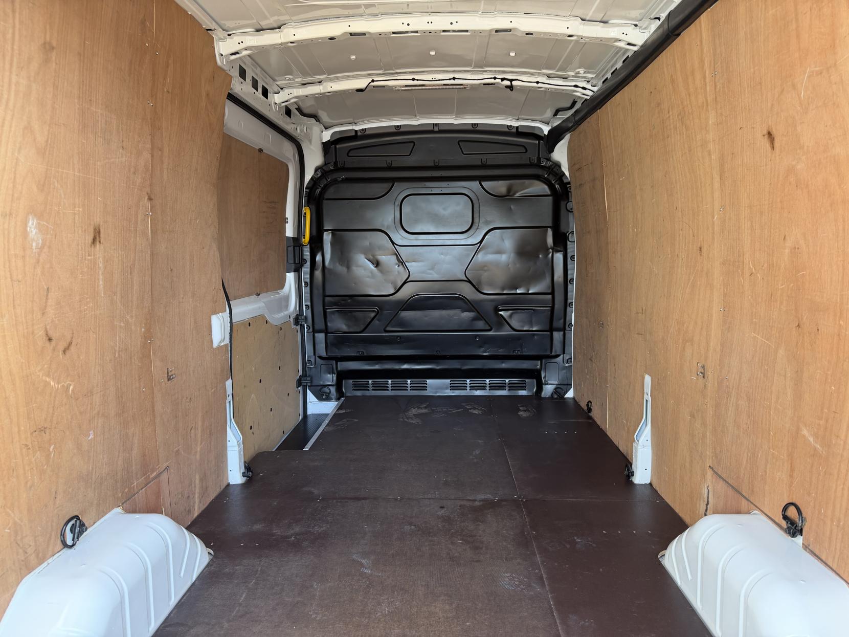 2017 Ford Transit 2.2 TDCi 350 Panel Van 5dr Diesel Manual RWD L3 H2 Euro 5 (125 ps) - Thumbnail 38
