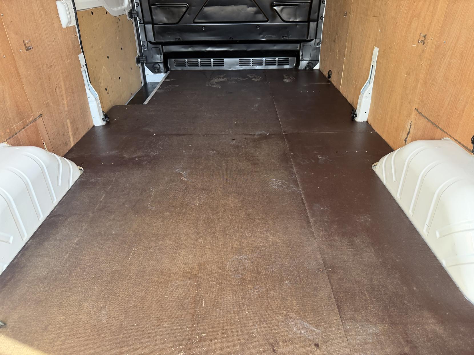2017 Ford Transit 2.2 TDCi 350 Panel Van 5dr Diesel Manual RWD L3 H2 Euro 5 (125 ps) - Thumbnail 41