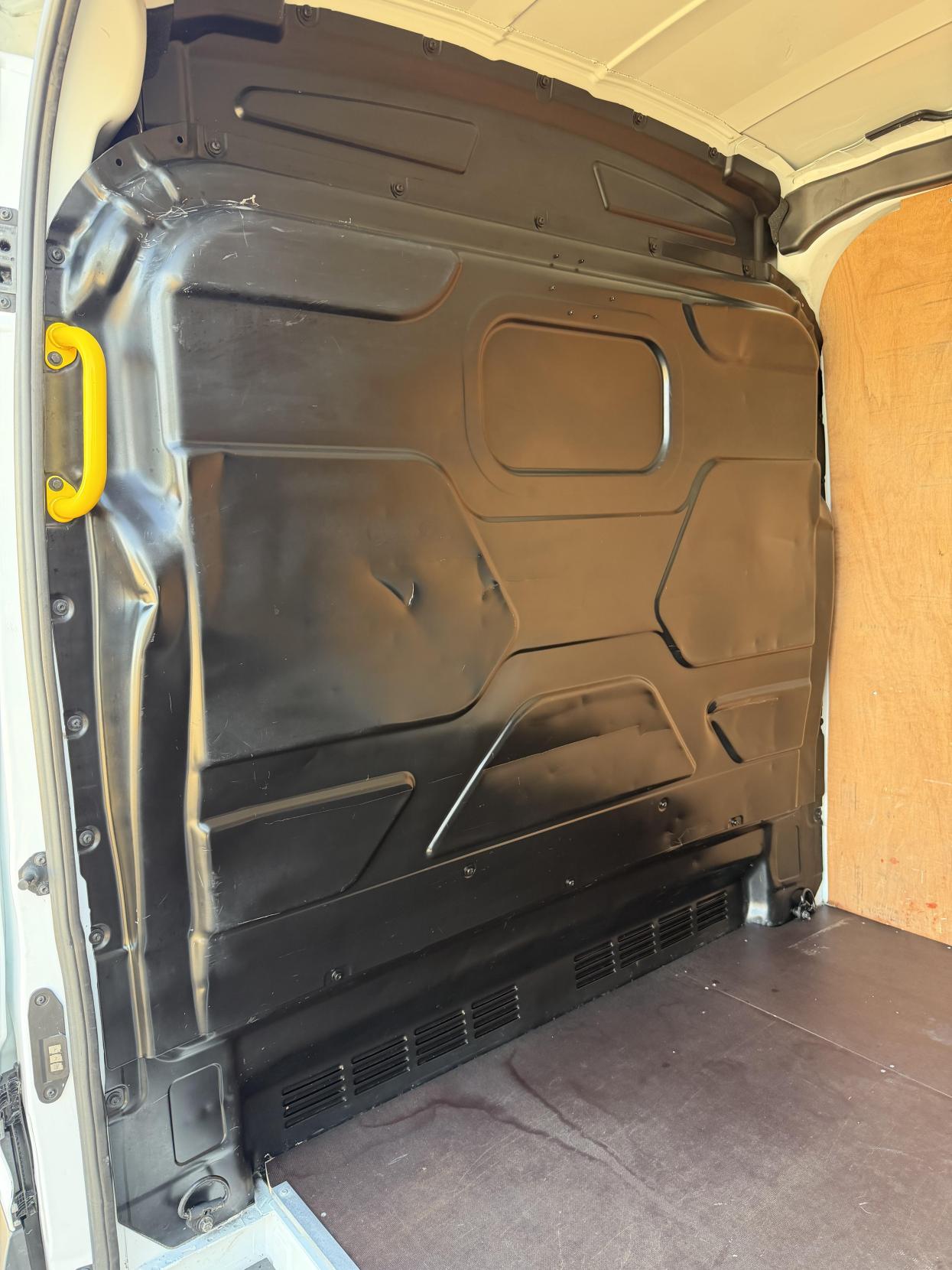 2017 Ford Transit 2.2 TDCi 350 Panel Van 5dr Diesel Manual RWD L3 H2 Euro 5 (125 ps) - Thumbnail 34