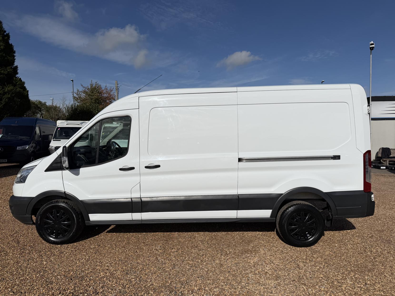 2017 Ford Transit 2.2 TDCi 350 Panel Van 5dr Diesel Manual RWD L3 H2 Euro 5 (125 ps) - Thumbnail 8