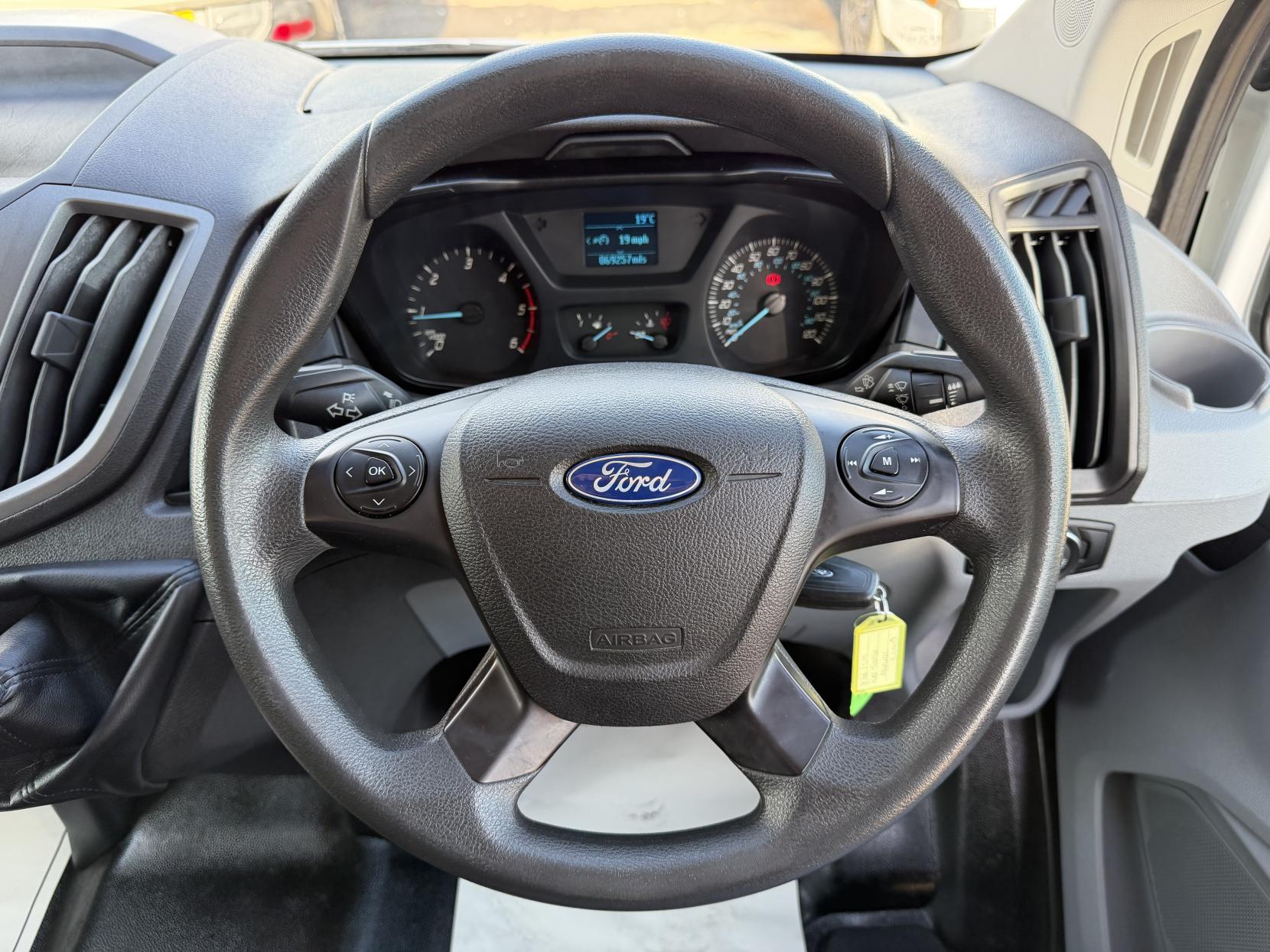 2017 Ford Transit 2.2 TDCi 350 Panel Van 5dr Diesel Manual RWD L3 H2 Euro 5 (125 ps) - Thumbnail 15