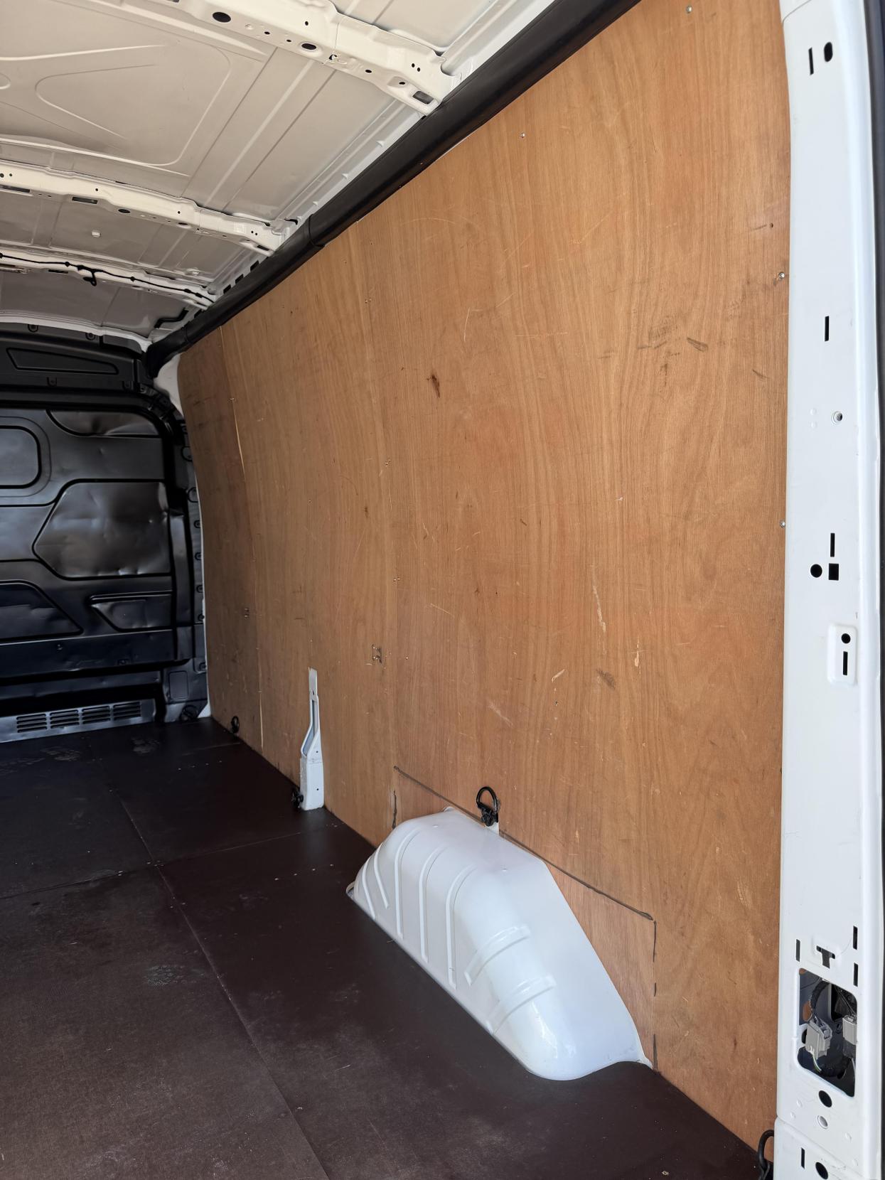 2017 Ford Transit 2.2 TDCi 350 Panel Van 5dr Diesel Manual RWD L3 H2 Euro 5 (125 ps) - Thumbnail 37
