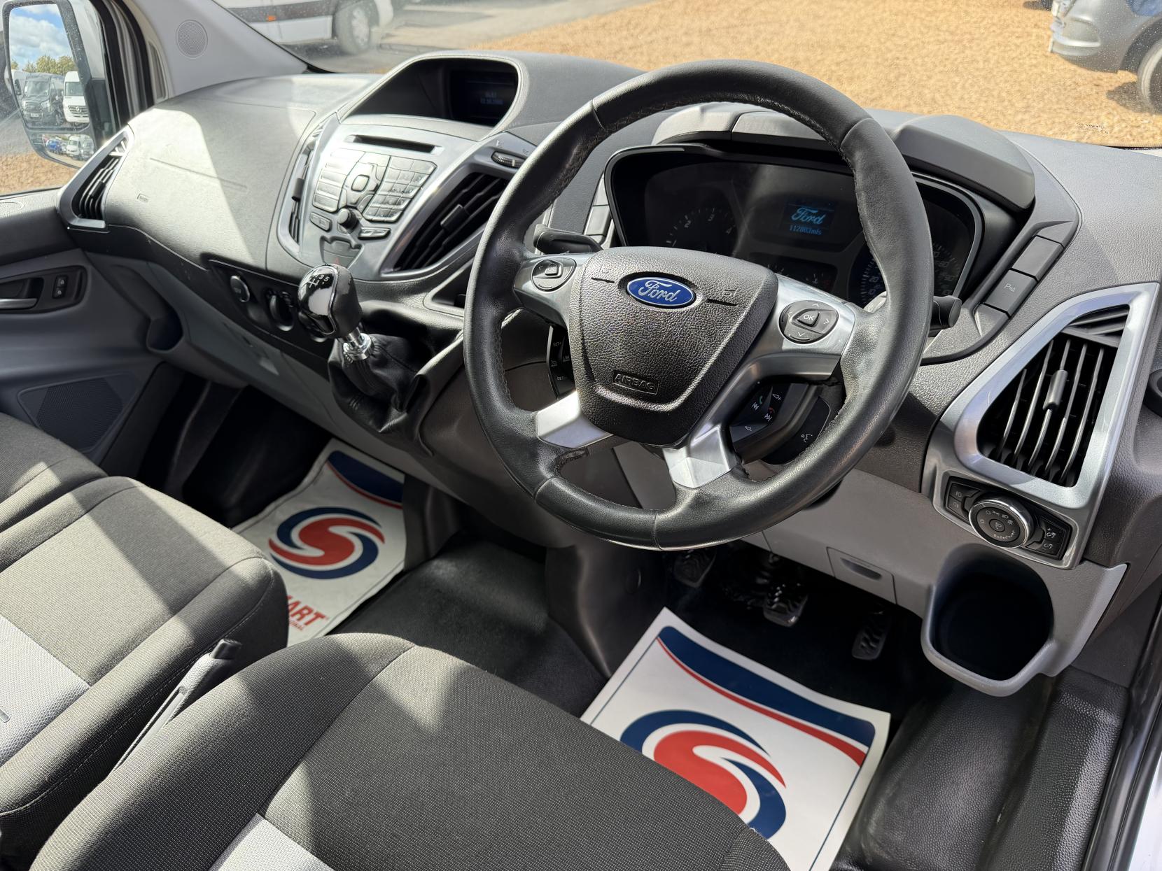 2013 Ford Transit Custom 2.2 TDCi 270 Limited Panel Van 5dr Diesel Manual L1 H1 (186 g/km, 123 bhp) - Thumbnail 2