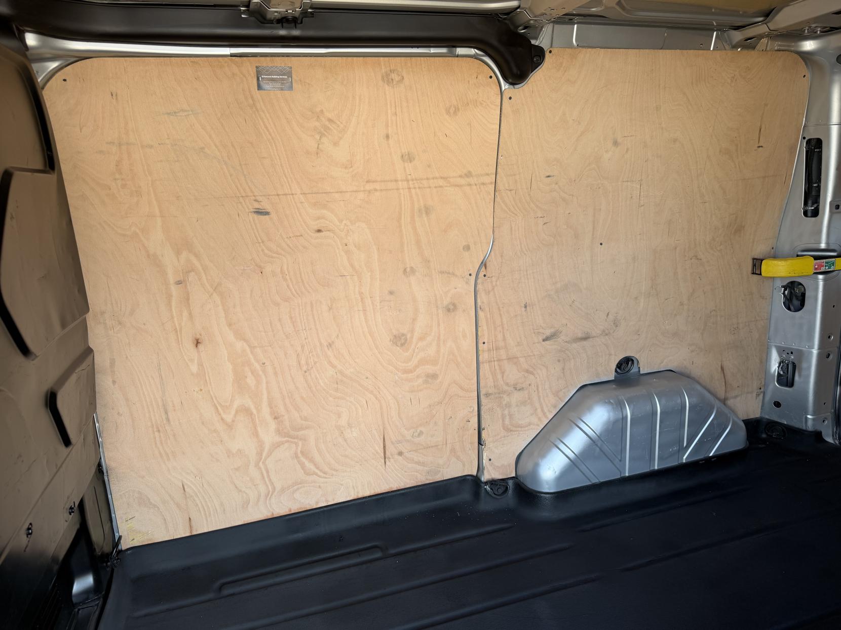 2013 Ford Transit Custom 2.2 TDCi 270 Limited Panel Van 5dr Diesel Manual L1 H1 (186 g/km, 123 bhp) - Thumbnail 36