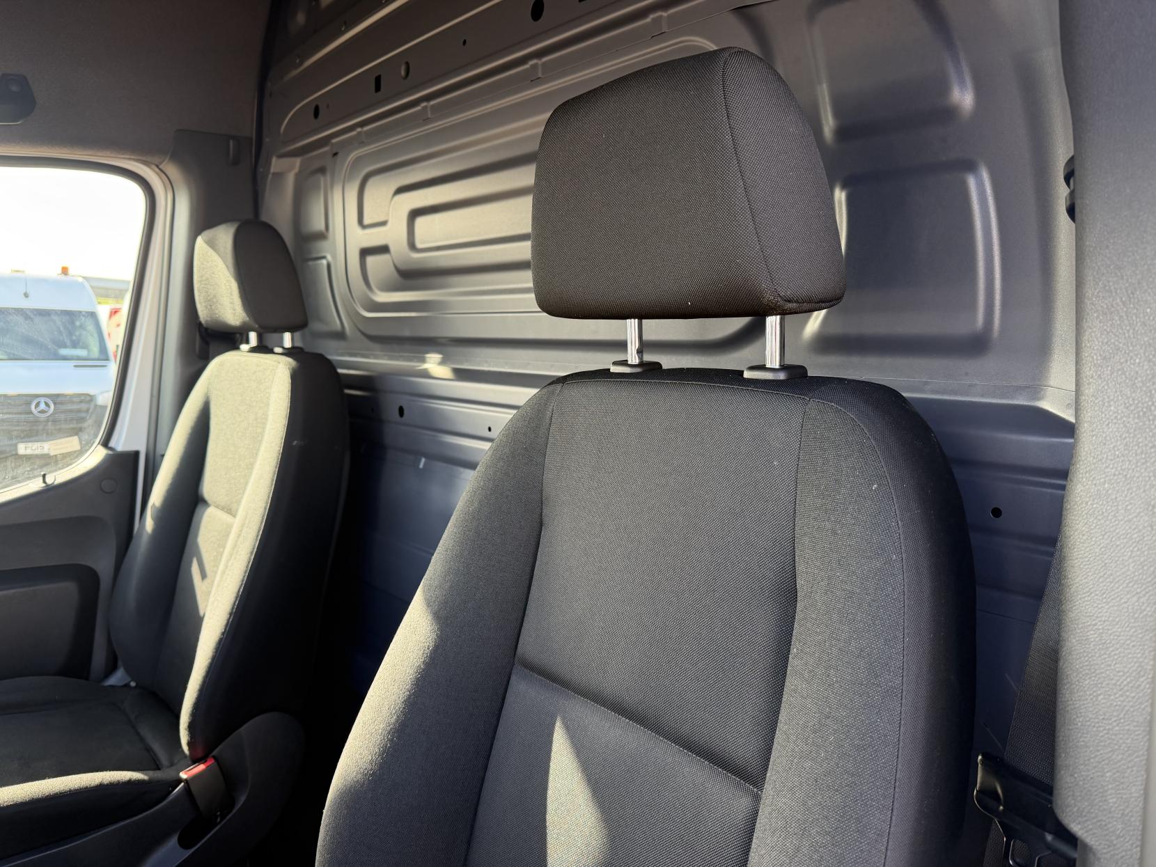 2019 Mercedes-Benz Sprinter 2.1 311 CDI Panel Van 5dr Diesel Manual RWD L3 H2 Euro 6 (114 ps) - Thumbnail 29
