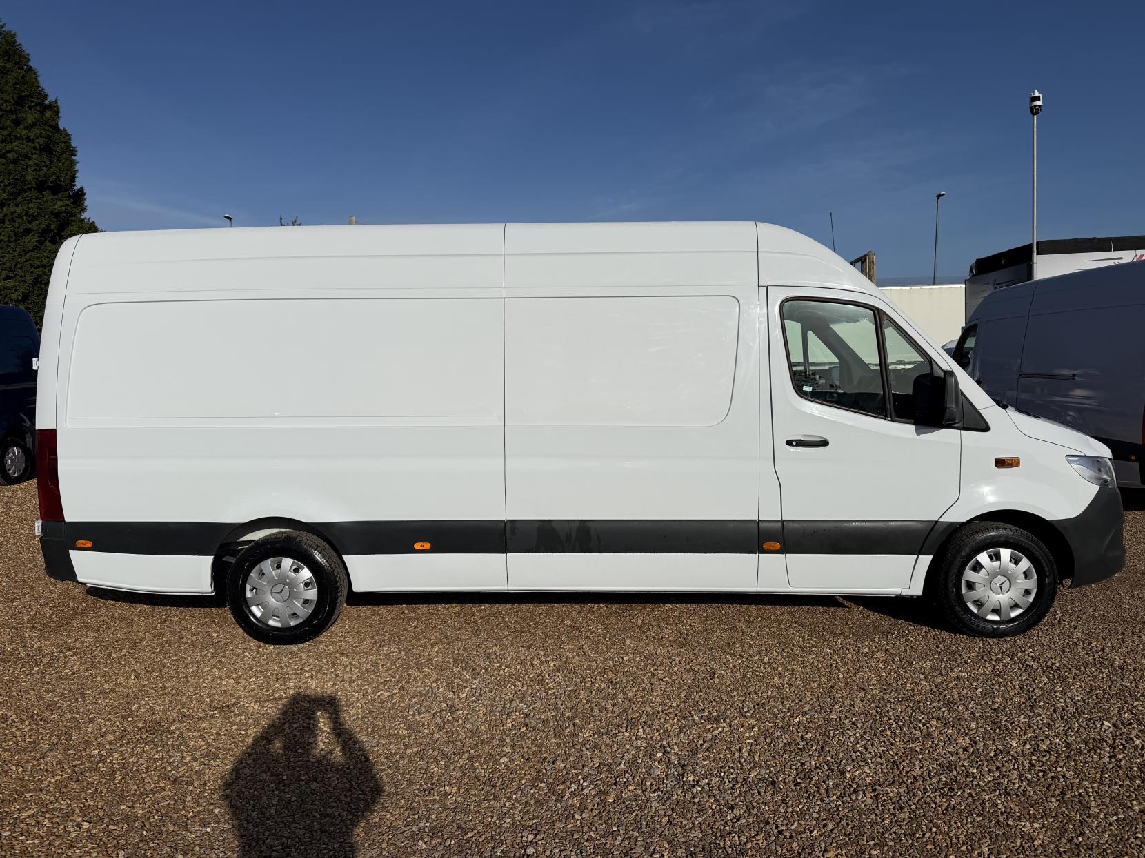 2019 Mercedes-Benz Sprinter 2.1 311 CDI Panel Van 5dr Diesel Manual RWD L3 H2 Euro 6 (114 ps) - Thumbnail 11