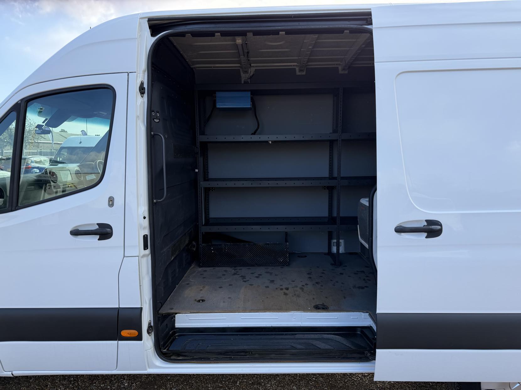 2019 Mercedes-Benz Sprinter 2.1 316 CDI Panel Van 5dr Diesel Manual RWD L2 H2 Euro 6 (163 ps) - Thumbnail 34