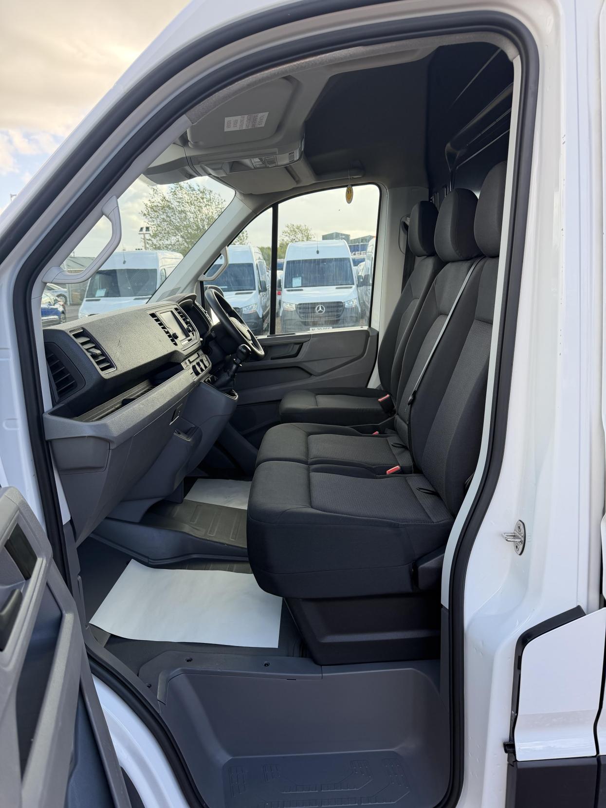 2020 MAN TGE 2.0 3140d Panel Van 5dr Diesel Manual FWD LWB High Roof Euro 6 (s/s) (140 ps) - Thumbnail 33