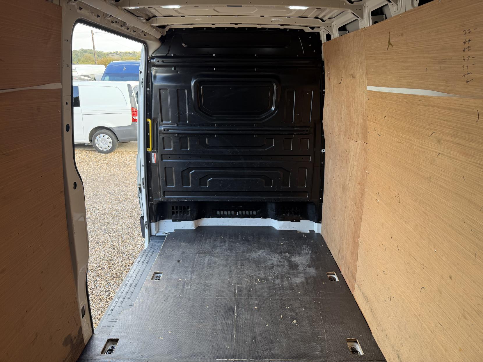 2020 MAN TGE 2.0 3140d Panel Van 5dr Diesel Manual FWD LWB High Roof Euro 6 (s/s) (140 ps) - Thumbnail 41