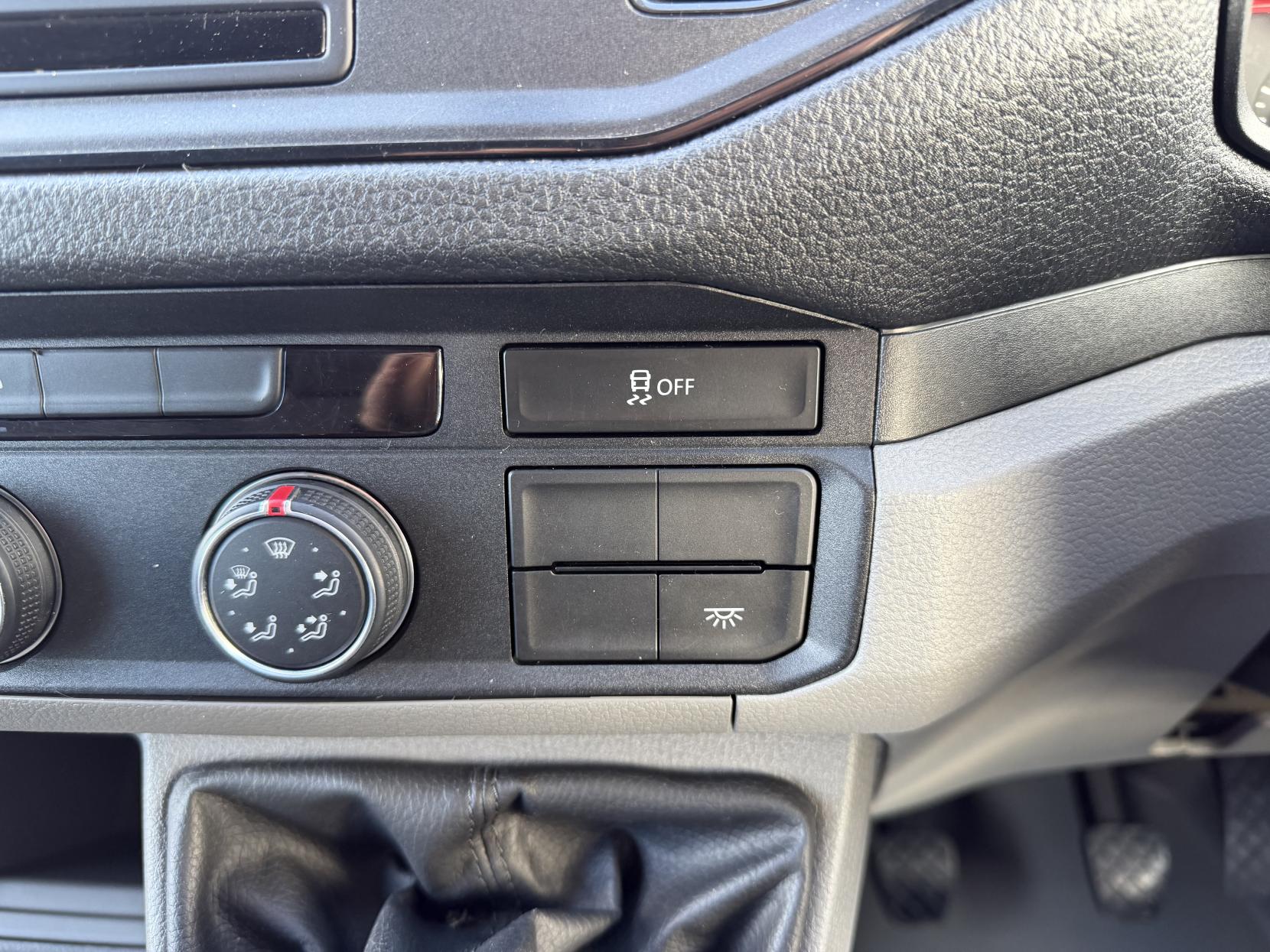 2020 MAN TGE 2.0 3140d Panel Van 5dr Diesel Manual FWD LWB High Roof Euro 6 (s/s) (140 ps) - Thumbnail 25