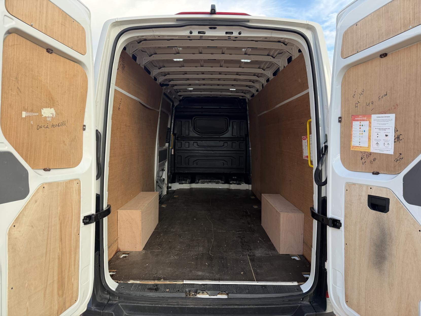2020 MAN TGE 2.0 3140d Panel Van 5dr Diesel Manual FWD LWB High Roof Euro 6 (s/s) (140 ps) - Thumbnail 3