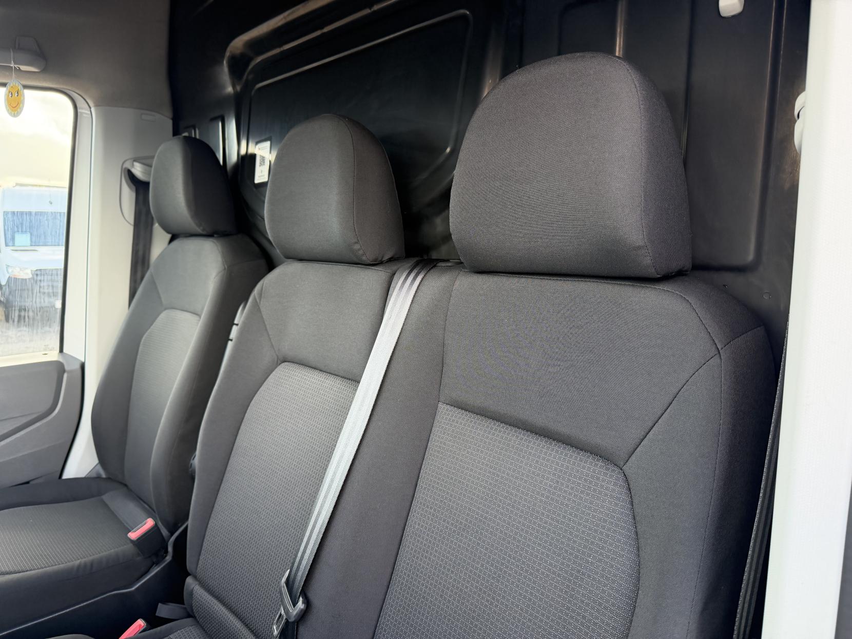 2020 MAN TGE 2.0 3140d Panel Van 5dr Diesel Manual FWD LWB High Roof Euro 6 (s/s) (140 ps) - Thumbnail 34
