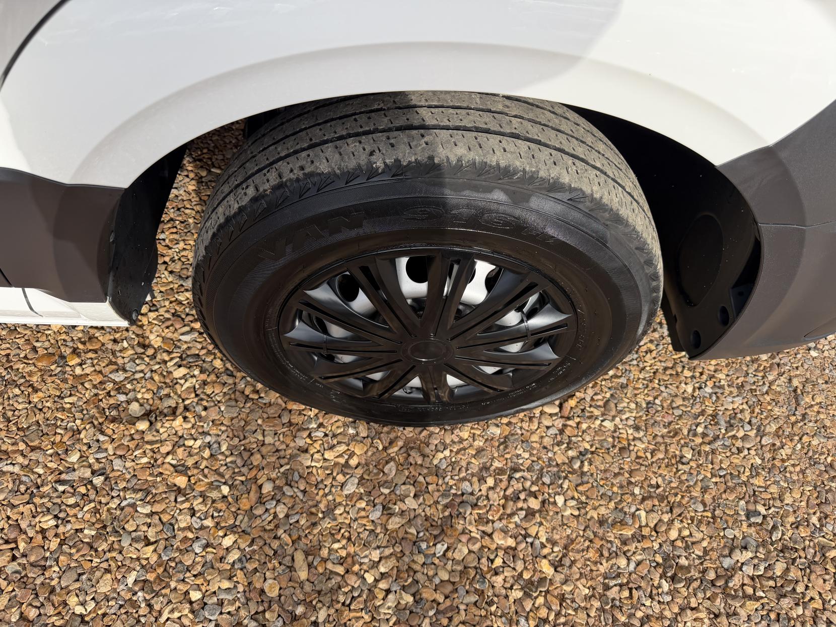 2022 Volkswagen Crafter 2.0 TDI CR30 Startline Panel Van 5dr Diesel Manual FWD MWB High Roof Euro 6 (s/s) (102 ps) - Thumbnail 47