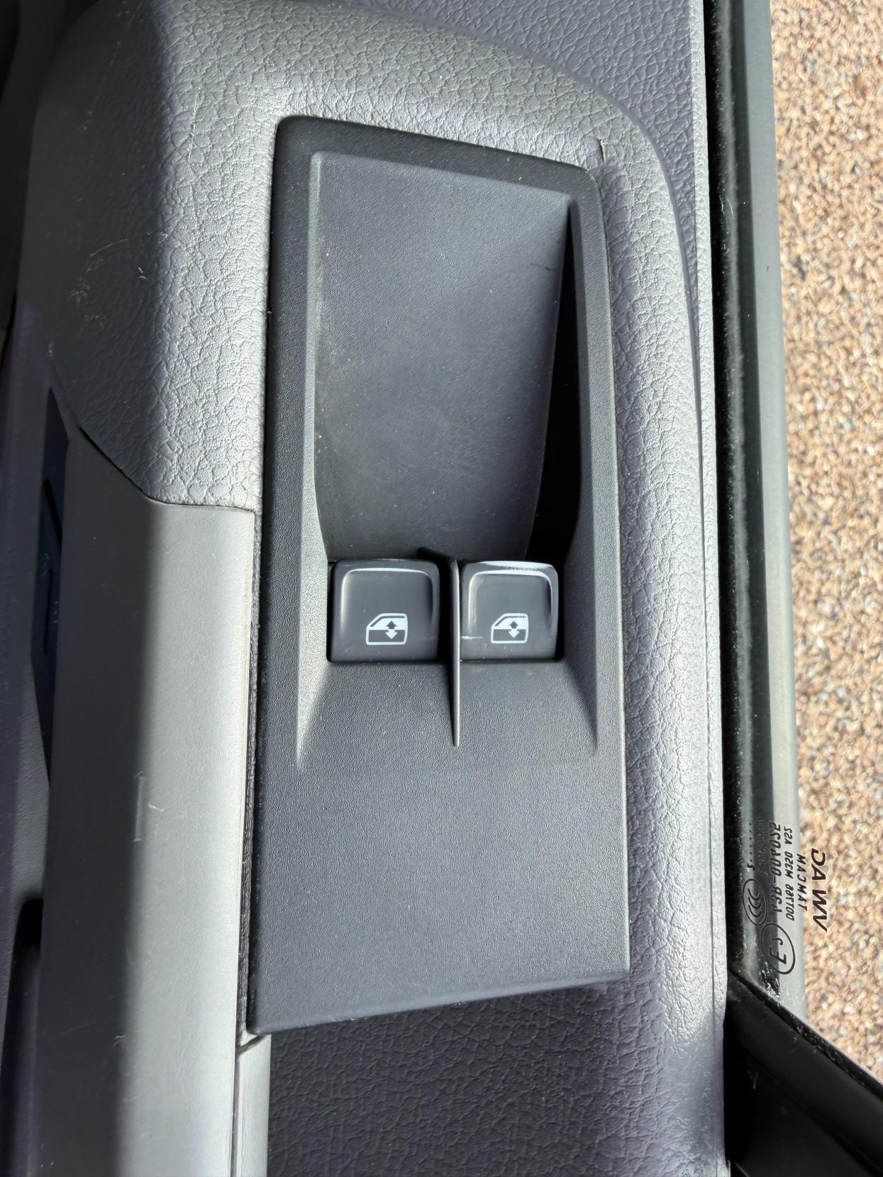 2022 Volkswagen Crafter 2.0 TDI CR30 Startline Panel Van 5dr Diesel Manual FWD MWB High Roof Euro 6 (s/s) (102 ps) - Thumbnail 25