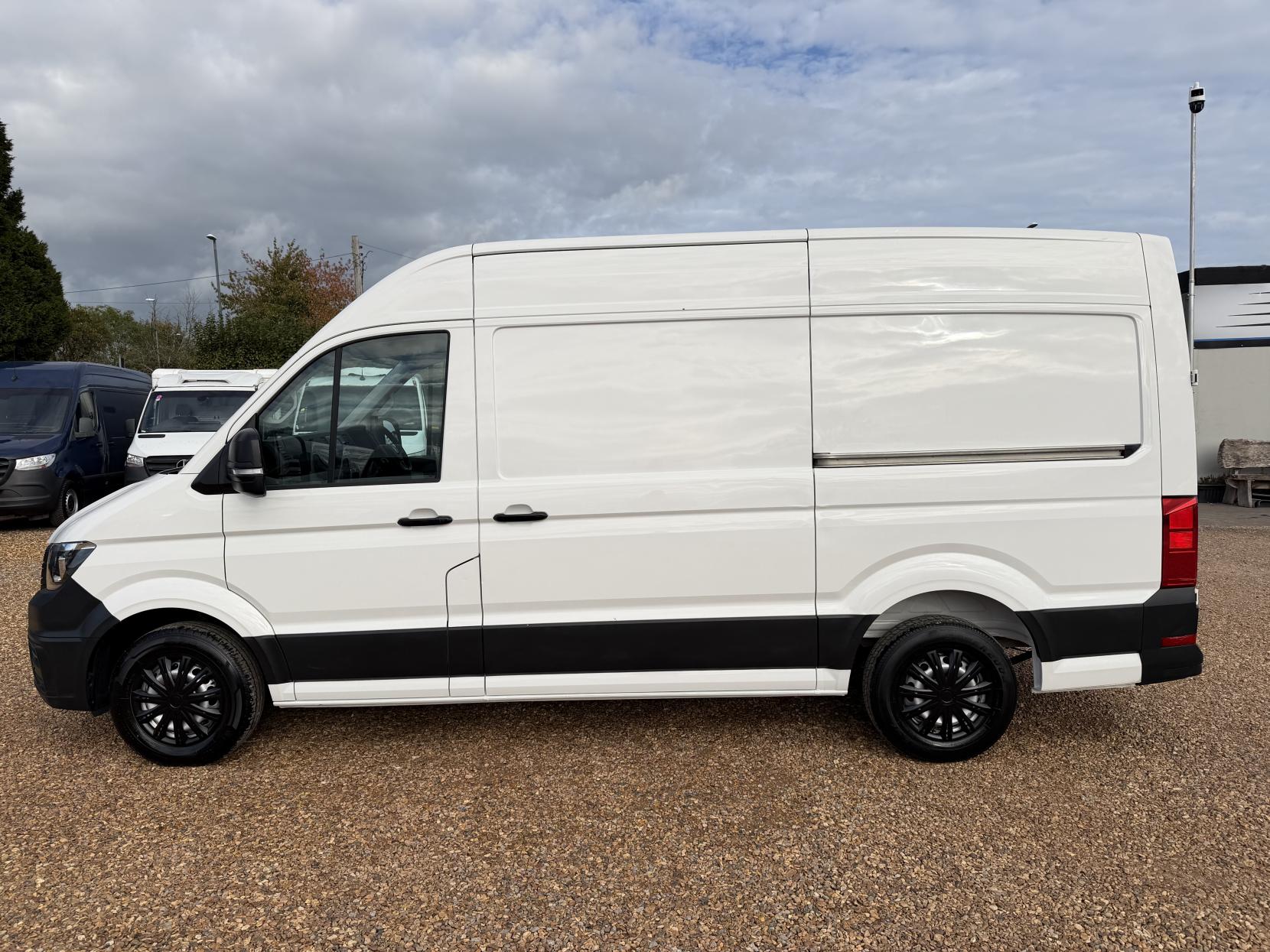 2022 Volkswagen Crafter 2.0 TDI CR30 Startline Panel Van 5dr Diesel Manual FWD MWB High Roof Euro 6 (s/s) (102 ps) - Thumbnail 8