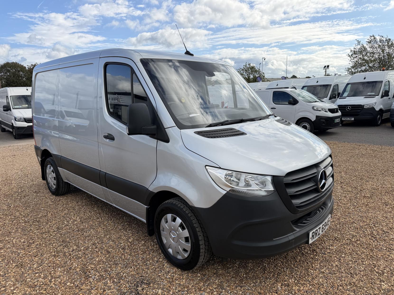 2020 Mercedes-Benz Sprinter 2.1 314 CDI Premium Panel Van 5dr Diesel Manual FWD L1 H1 Euro 6 (s/s) (143 ps) - Thumbnail 4