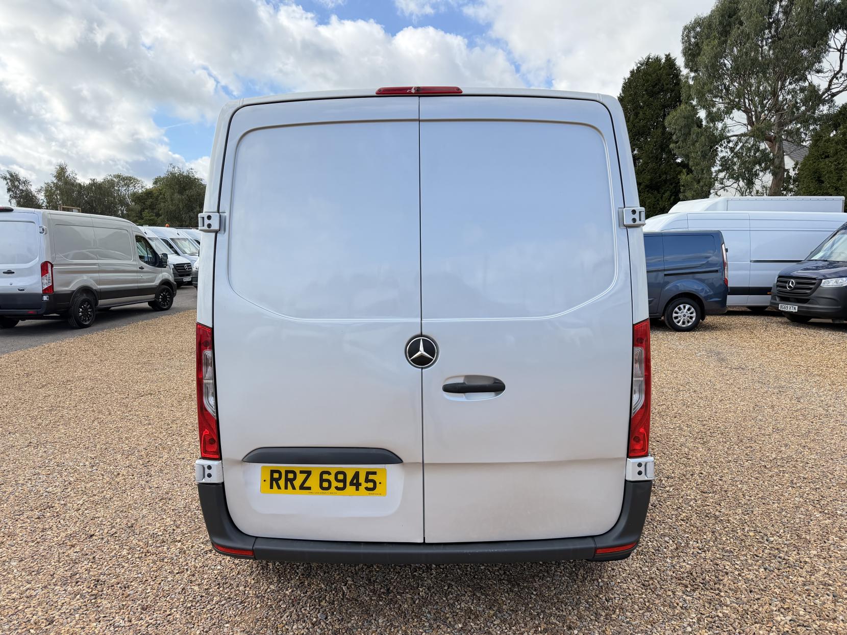 2020 Mercedes-Benz Sprinter 2.1 314 CDI Premium Panel Van 5dr Diesel Manual FWD L1 H1 Euro 6 (s/s) (143 ps) - Thumbnail 9