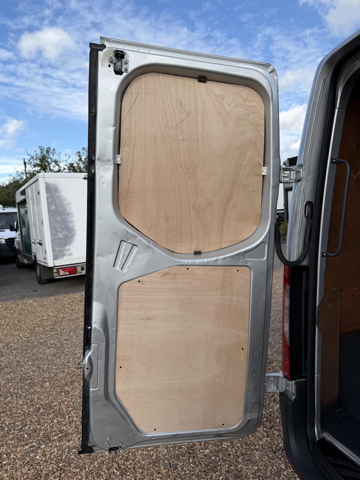 2020 Mercedes-Benz Sprinter 2.1 314 CDI Premium Panel Van 5dr Diesel Manual FWD L1 H1 Euro 6 (s/s) (143 ps) - Thumbnail 33