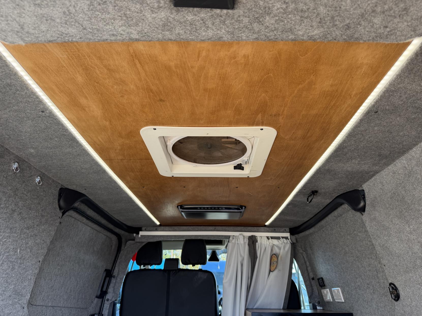 2016 Ford Transit Custom 2.2 TDCi 290 Trend Panel Van 5dr Diesel Manual L1 H1 (186 g/km, 123 bhp) - Thumbnail 53