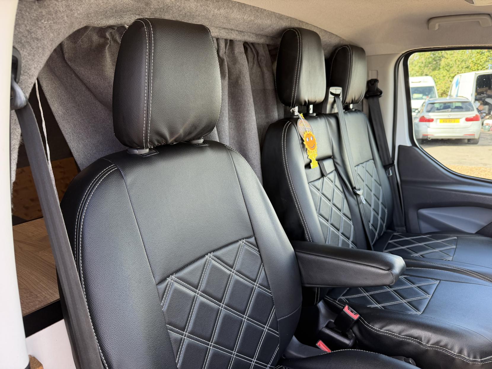 2016 Ford Transit Custom 2.2 TDCi 290 Trend Panel Van 5dr Diesel Manual L1 H1 (186 g/km, 123 bhp) - Thumbnail 13