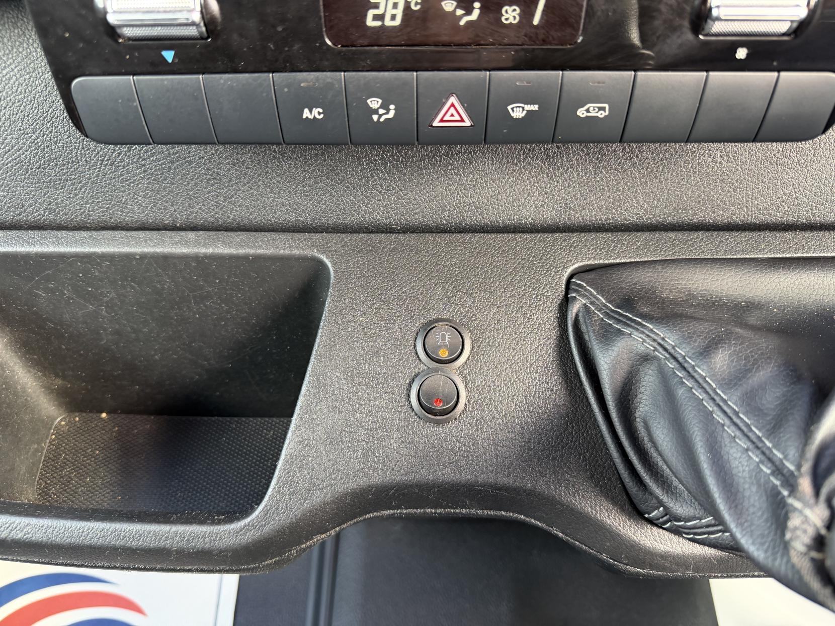 2021 Mercedes-Benz Sprinter 2.1 316 CDI Progressive Panel Van 5dr Diesel Manual RWD L2 H2 Euro 6 (s/s) (163 ps) - Thumbnail 27