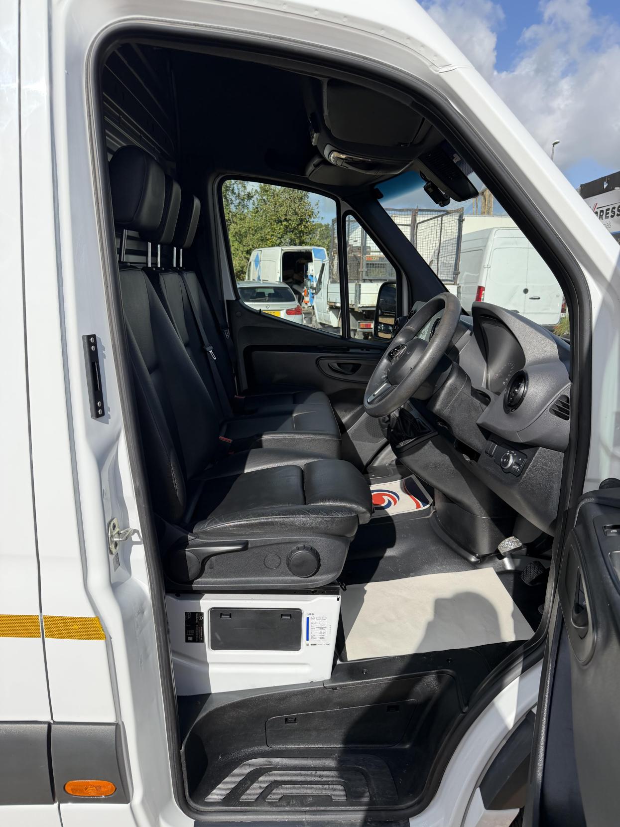 2021 Mercedes-Benz Sprinter 2.1 316 CDI Progressive Panel Van 5dr Diesel Manual RWD L2 H2 Euro 6 (s/s) (163 ps) - Thumbnail 14
