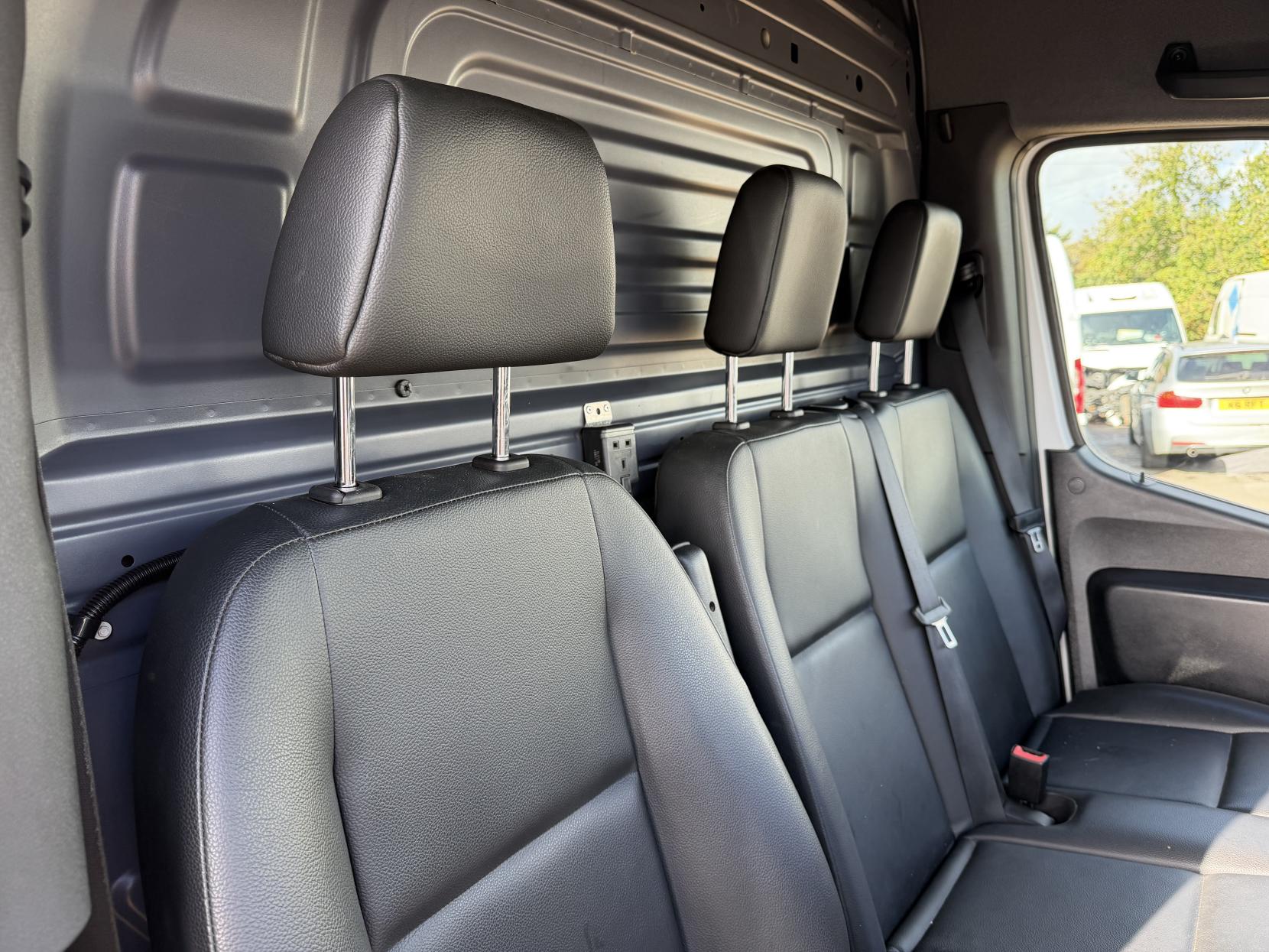 2021 Mercedes-Benz Sprinter 2.1 316 CDI Progressive Panel Van 5dr Diesel Manual RWD L2 H2 Euro 6 (s/s) (163 ps) - Thumbnail 15