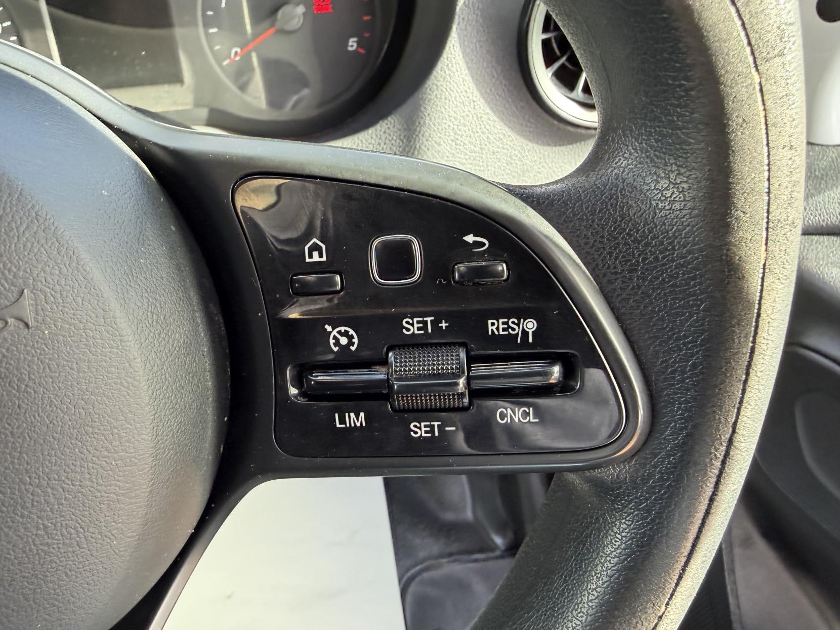 2021 Mercedes-Benz Sprinter 2.1 316 CDI Progressive Panel Van 5dr Diesel Manual RWD L2 H2 Euro 6 (s/s) (163 ps) - Thumbnail 19