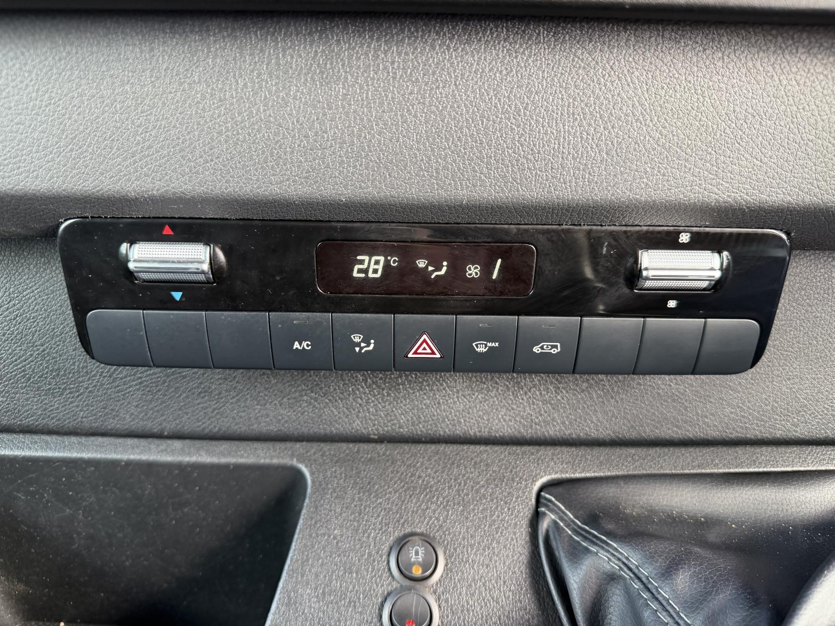 2021 Mercedes-Benz Sprinter 2.1 316 CDI Progressive Panel Van 5dr Diesel Manual RWD L2 H2 Euro 6 (s/s) (163 ps) - Thumbnail 28