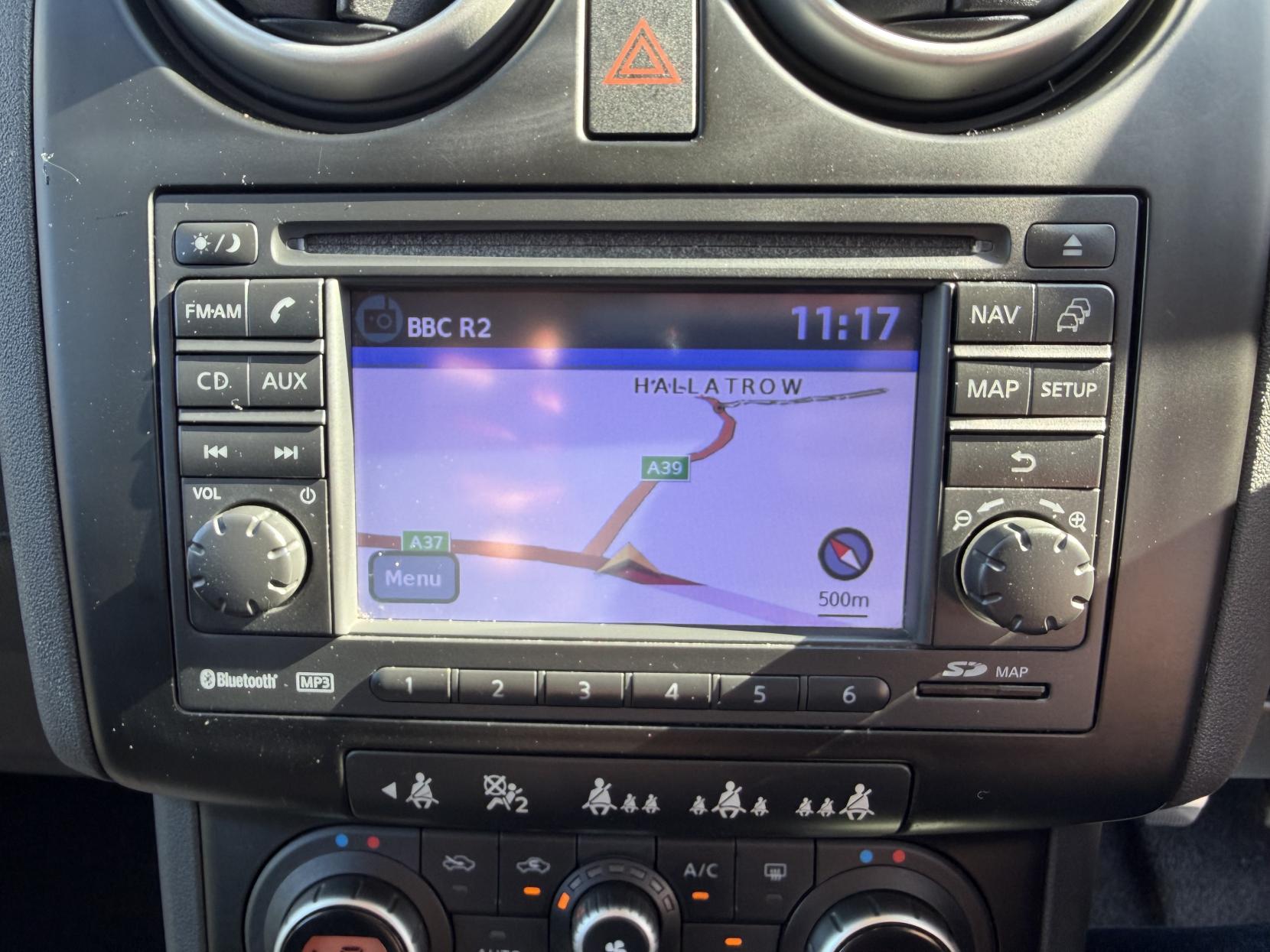 2010 Nissan Qashqai 1.6 n-tec Hatchback 5dr Petrol Manual 2WD (159 g/km, 113 bhp) - Thumbnail 20