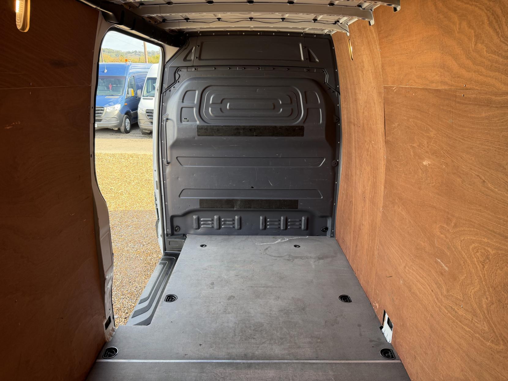 2021 Mercedes-Benz Sprinter 2.0 315 CDI Progressive Panel Van 5dr Diesel Manual RWD L3 H2 Euro 6 (s/s) (150 ps) - Thumbnail 35