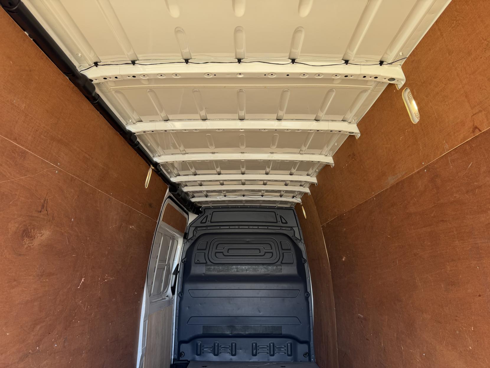 2021 Mercedes-Benz Sprinter 2.0 315 CDI Progressive Panel Van 5dr Diesel Manual RWD L3 H2 Euro 6 (s/s) (150 ps) - Thumbnail 40