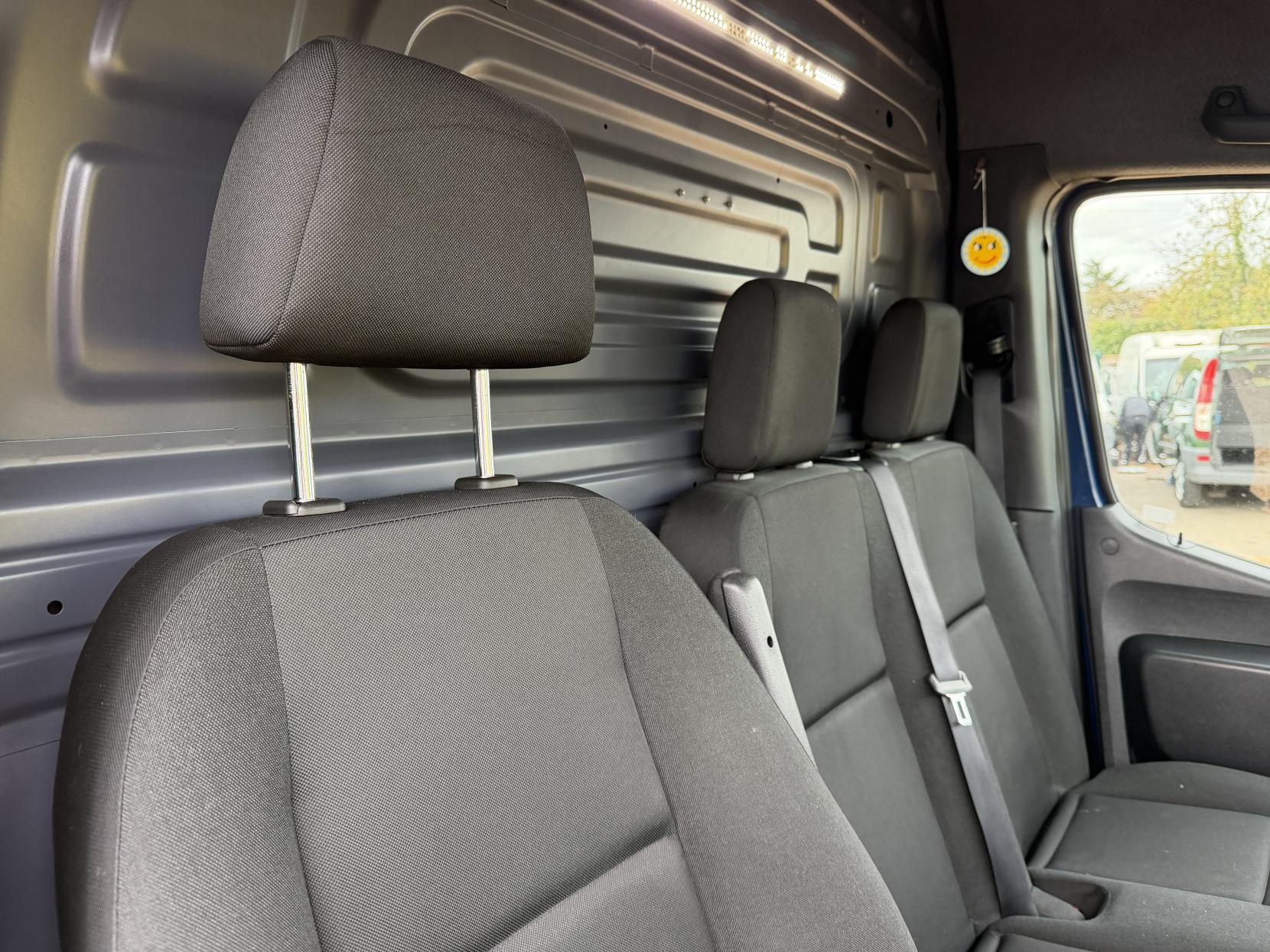2020 Mercedes-Benz Sprinter 2.1 316 CDI Panel Van 5dr Diesel Manual RWD L2 H2 Euro 6 (163 ps) - Thumbnail 15