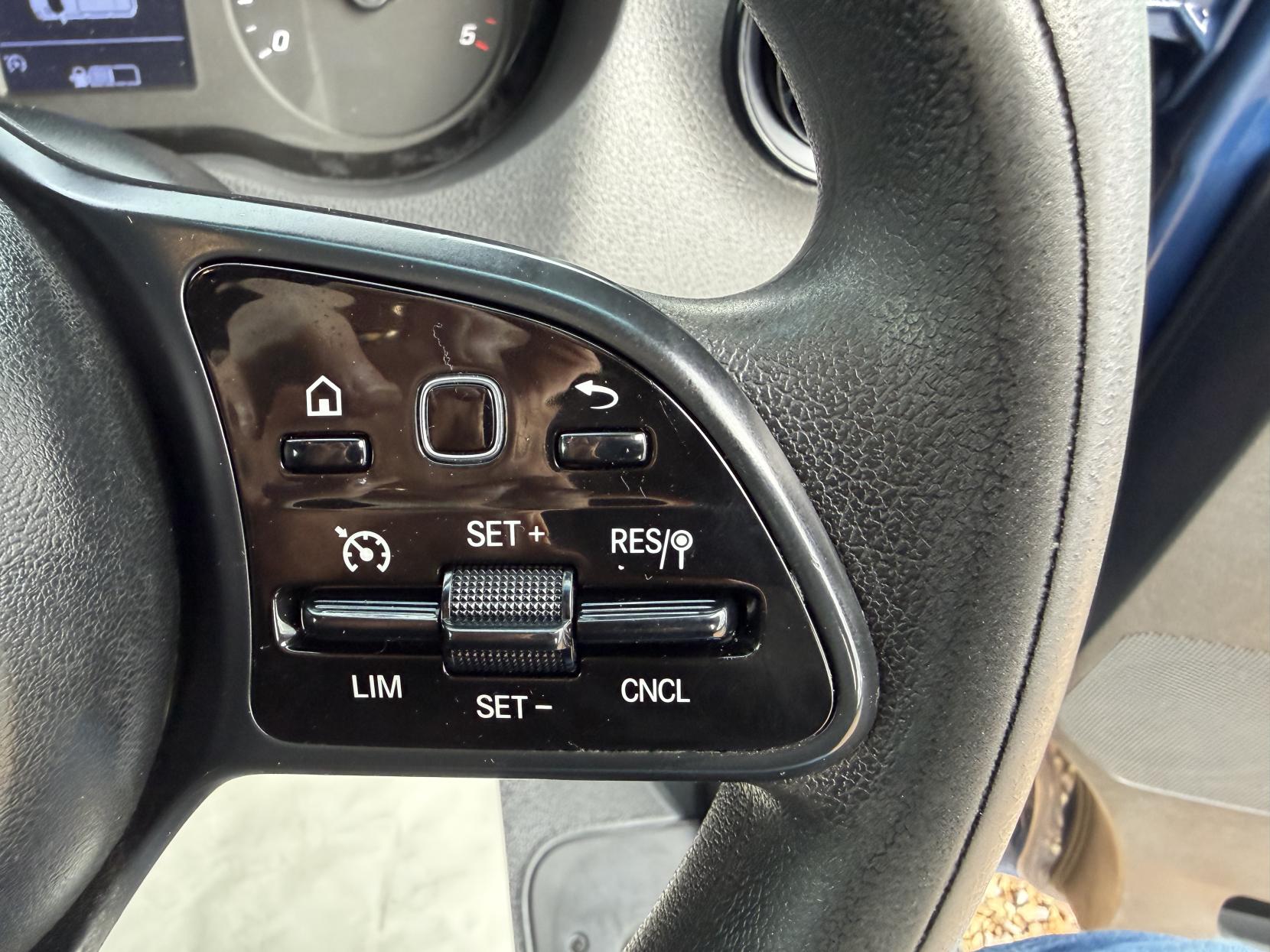 2020 Mercedes-Benz Sprinter 2.1 316 CDI Panel Van 5dr Diesel Manual RWD L2 H2 Euro 6 (163 ps) - Thumbnail 19