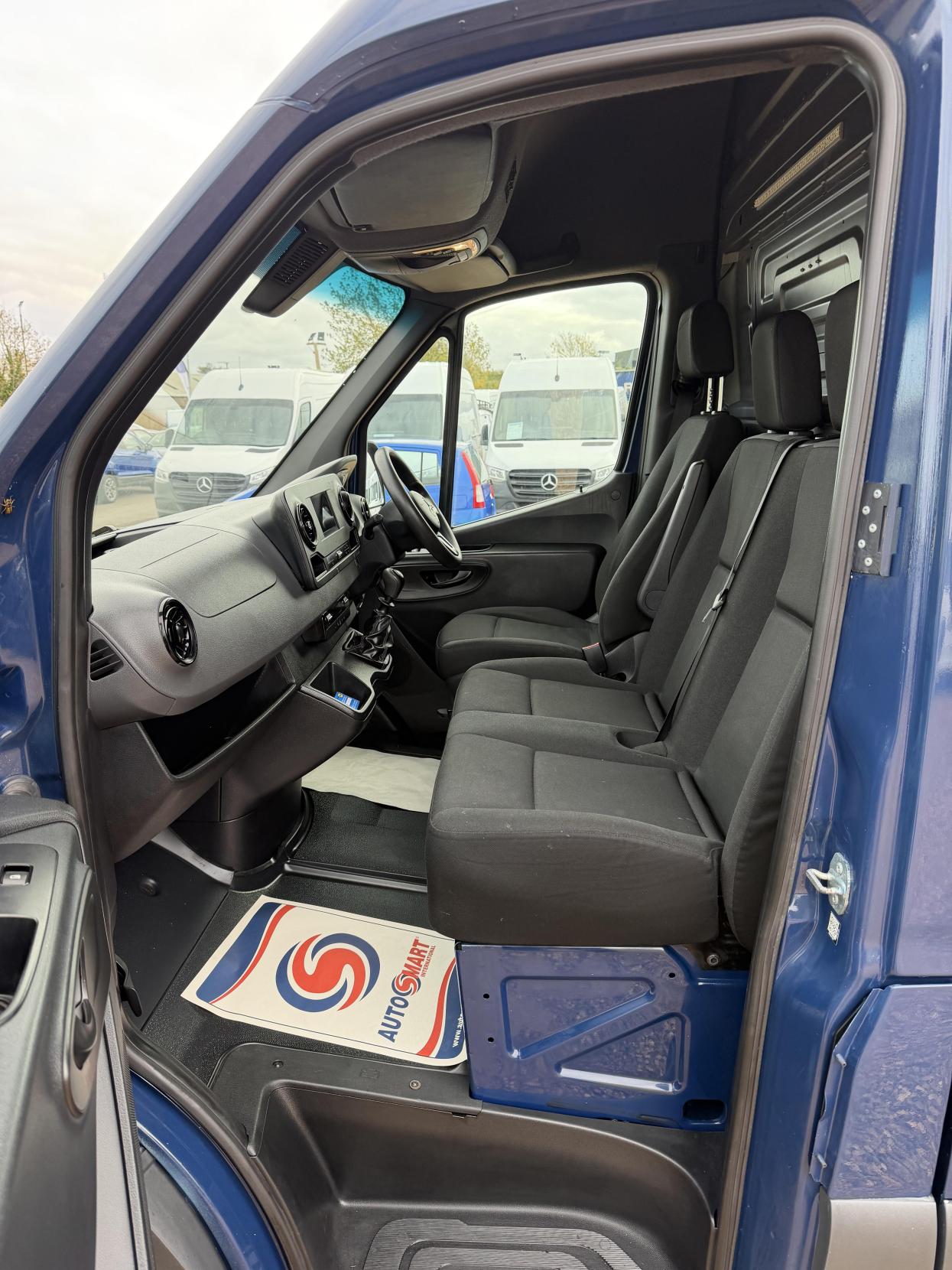 2020 Mercedes-Benz Sprinter 2.1 316 CDI Panel Van 5dr Diesel Manual RWD L2 H2 Euro 6 (163 ps) - Thumbnail 25
