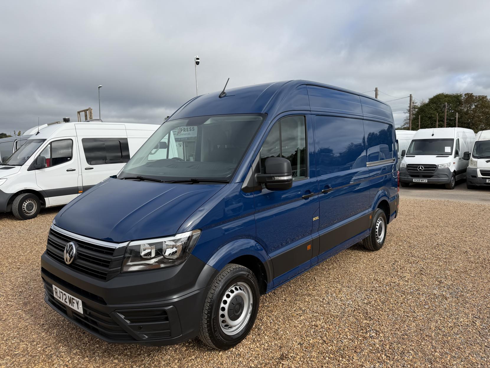 2022 Volkswagen Crafter 2.0 TDI CR35 Startline Panel Van 5dr Diesel Manual FWD MWB High Roof Euro 6 (s/s) (140 ps) - Thumbnail 7