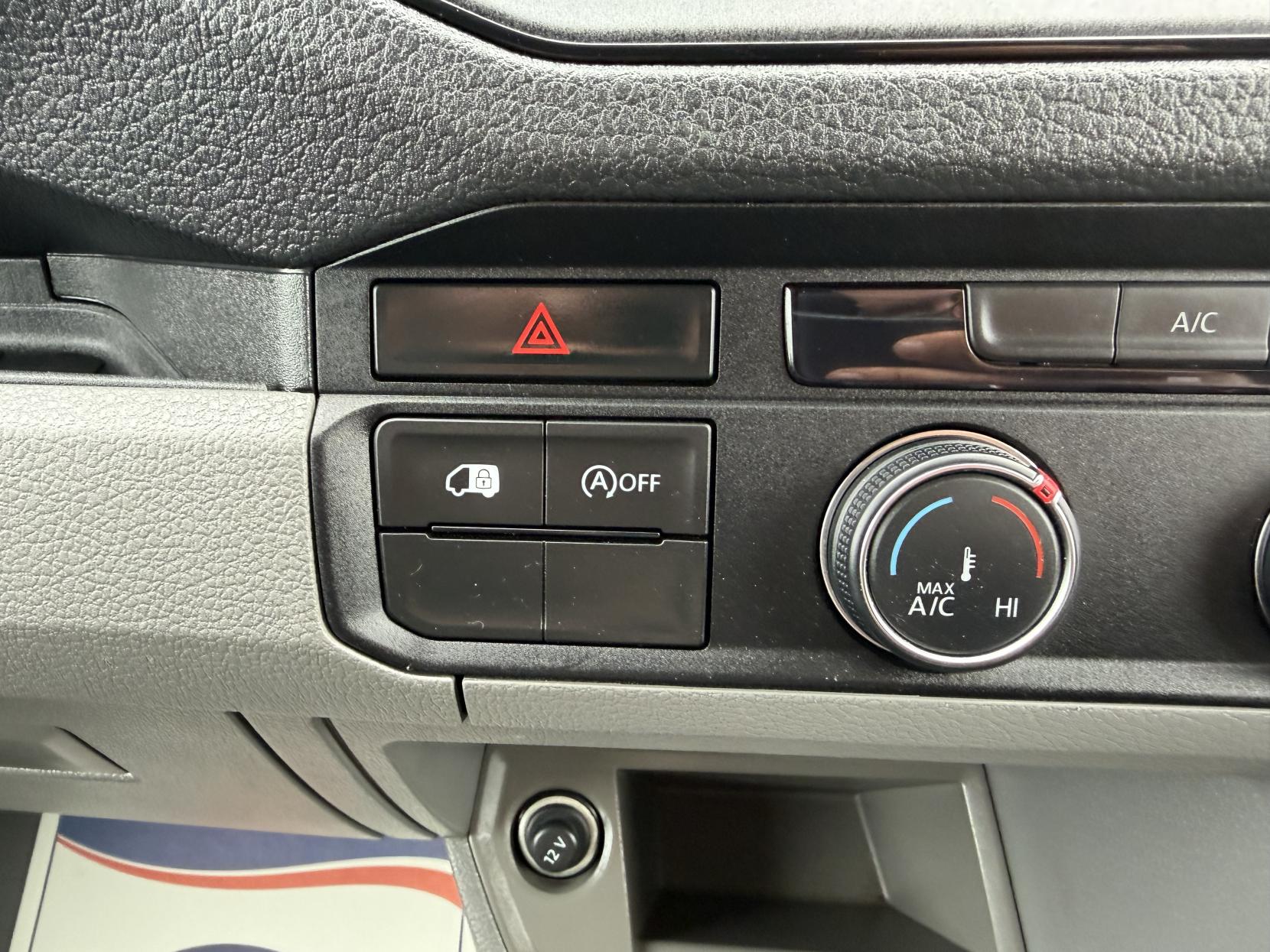 2022 Volkswagen Crafter 2.0 TDI CR35 Startline Panel Van 5dr Diesel Manual FWD MWB High Roof Euro 6 (s/s) (140 ps) - Thumbnail 25