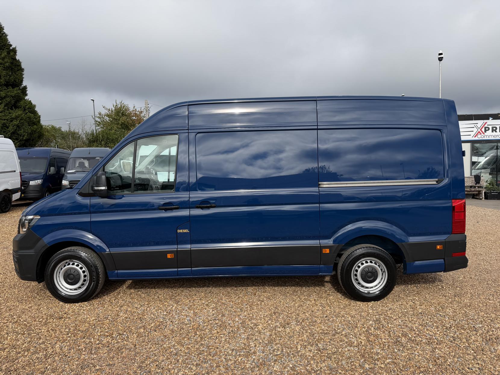 2022 Volkswagen Crafter 2.0 TDI CR35 Startline Panel Van 5dr Diesel Manual FWD MWB High Roof Euro 6 (s/s) (140 ps) - Thumbnail 8