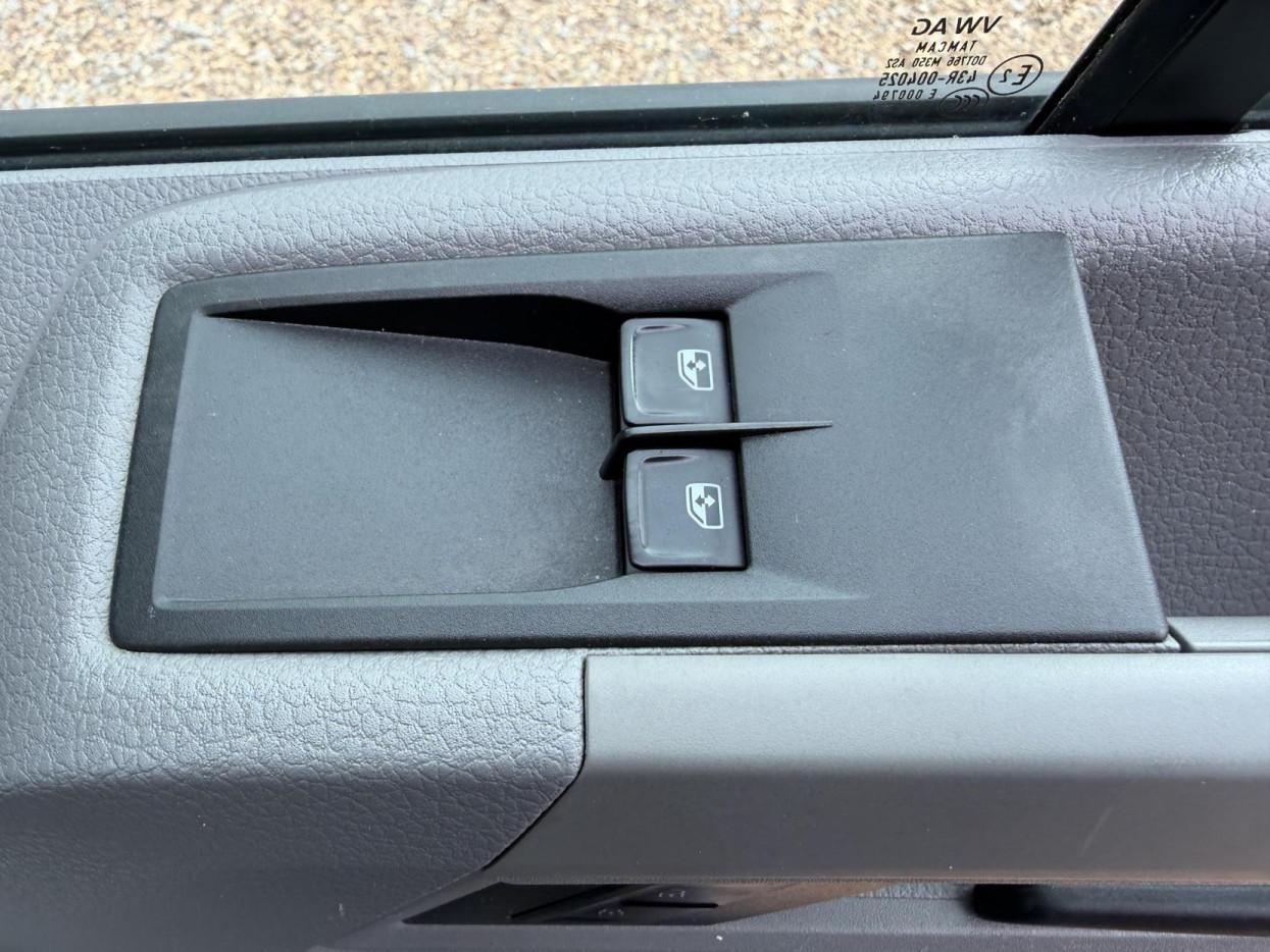 2022 Volkswagen Crafter 2.0 TDI CR35 Startline Panel Van 5dr Diesel Manual FWD MWB High Roof Euro 6 (s/s) (140 ps) - Thumbnail 21