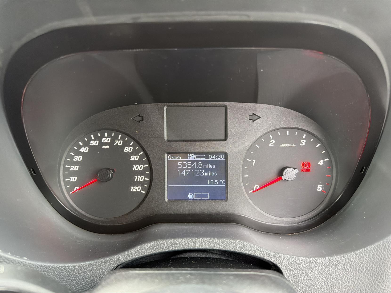 2019 Mercedes-Benz Sprinter 2.1 314 CDI Panel Van 5dr Diesel Manual RWD L2 H2 Euro 6 (s/s) (143 ps) - Thumbnail 18