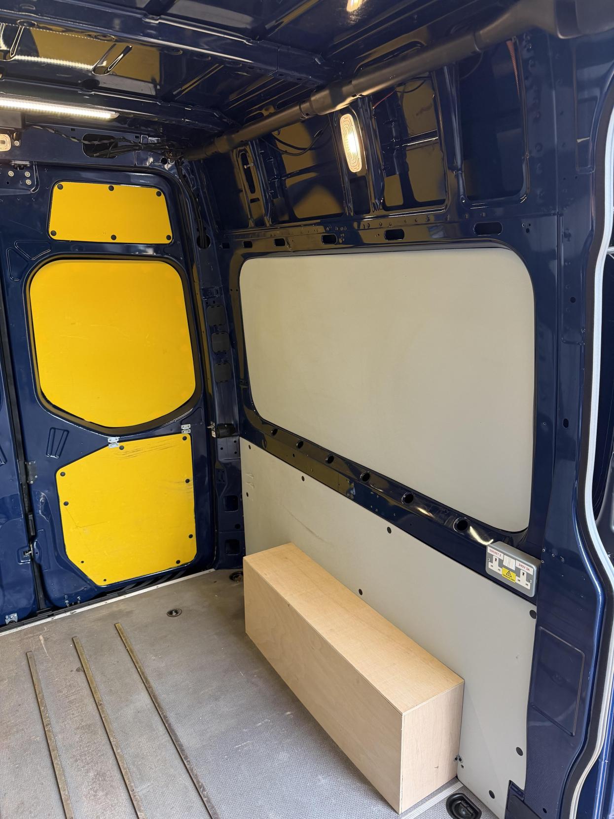 2019 Mercedes-Benz Sprinter 2.1 314 CDI Panel Van 5dr Diesel Manual RWD L2 H2 Euro 6 (s/s) (143 ps) - Thumbnail 37