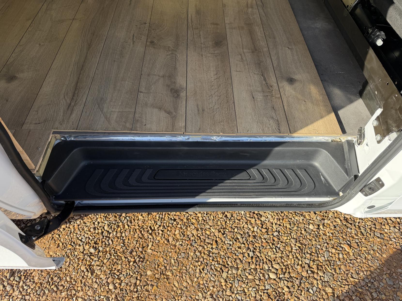 2021 Mercedes-Benz Vito 1.7 114 CDI Progressive Panel Van 5dr Diesel Manual FWD L2 Euro 6 (s/s) (LWB) (136 ps) - Thumbnail 33
